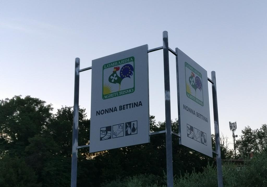 诺纳贝蒂娜农家乐 Moniga del Garda 外观 照片